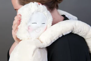 HUG
